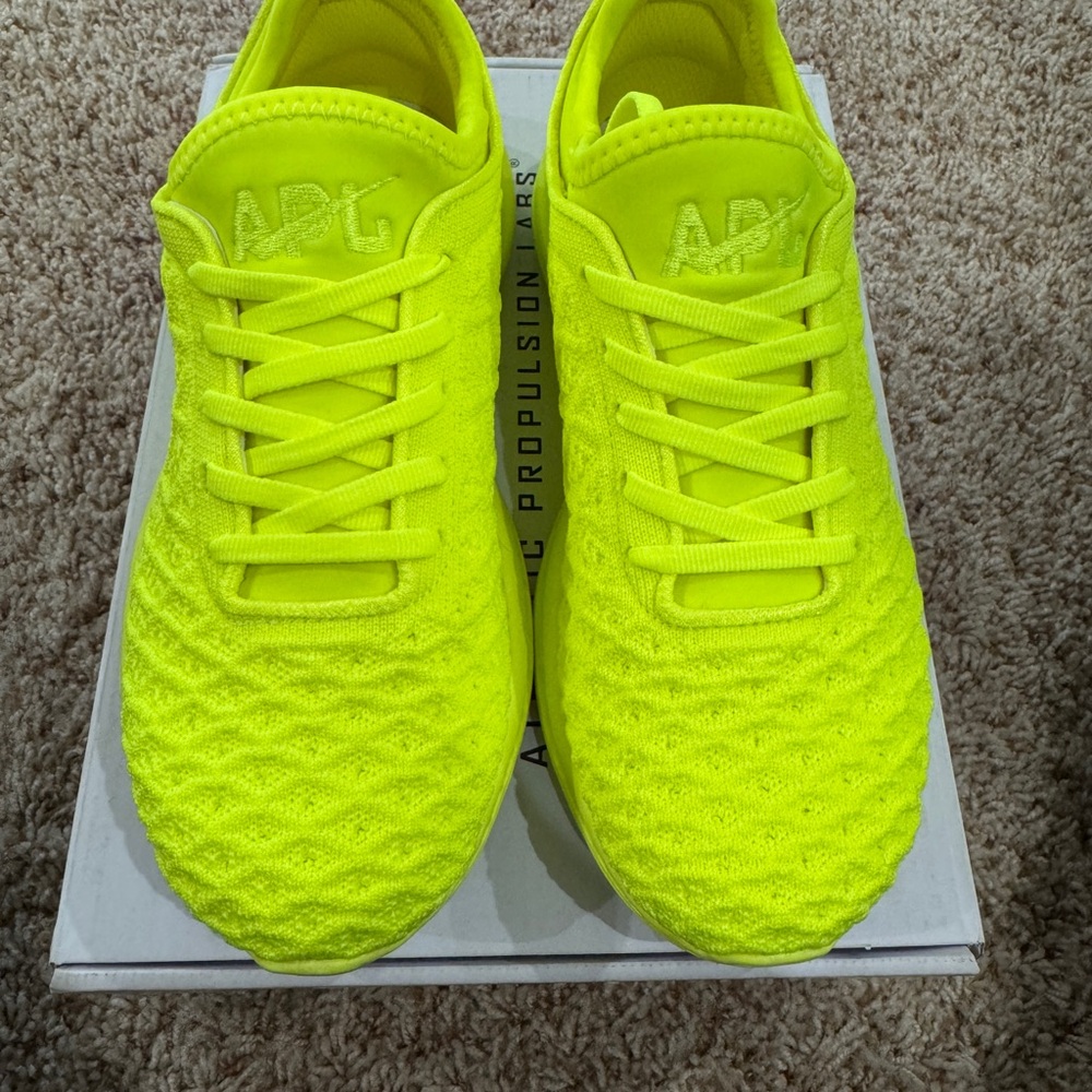 APL Women's Techloom Phantom Sneakers - Energy Yellow